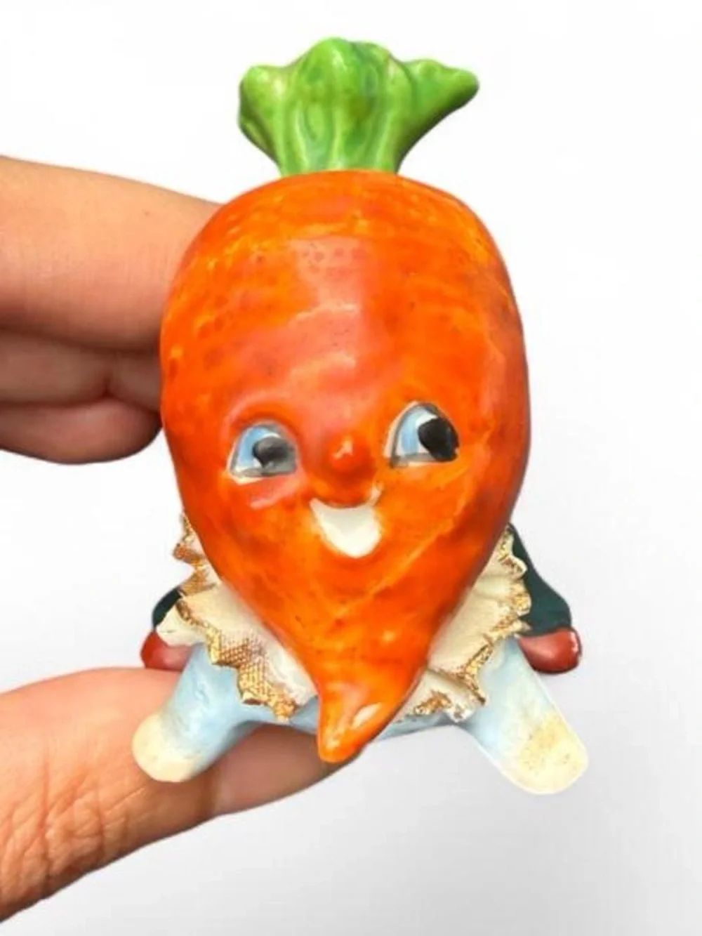 Vintage Japanese Tomato & Carrot Anthropomorphic Shaker Set